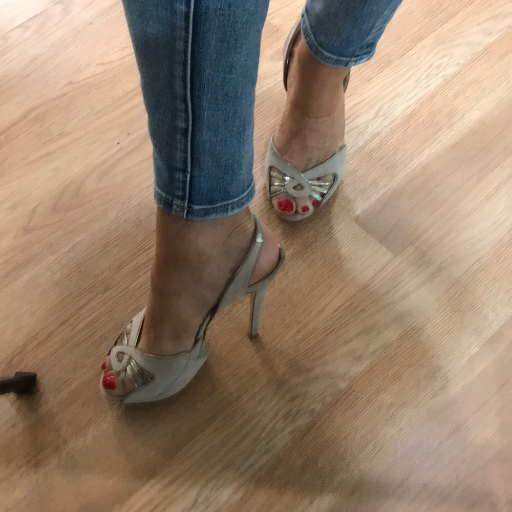 Shoes - Picture 5 of 8